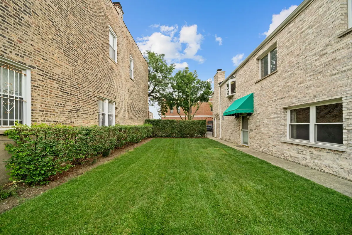 614 W 37th Street, Chicago, IL 60609 - #1
