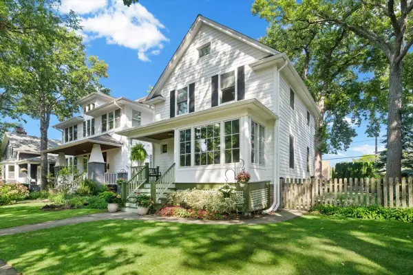 248 Wood Court, Wilmette, IL 60091