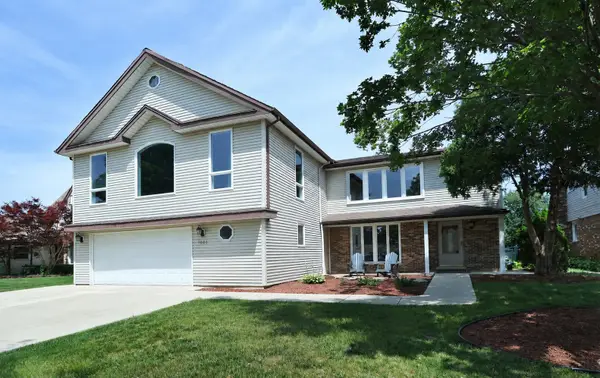 1000 E Ardyce Lane, Mount Prospect, IL 60056