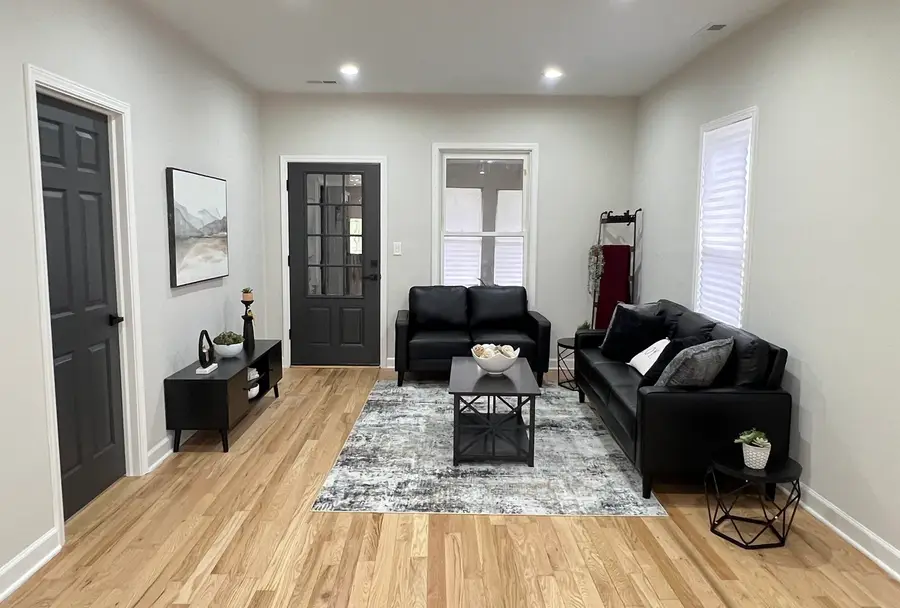 701 Hamilton Avenue, Aurora, IL 60505 - #2