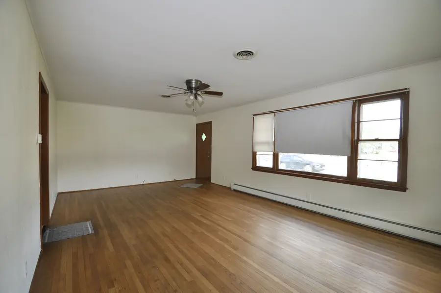 1015 1st Avenue, Ottawa, IL 61350 - #2