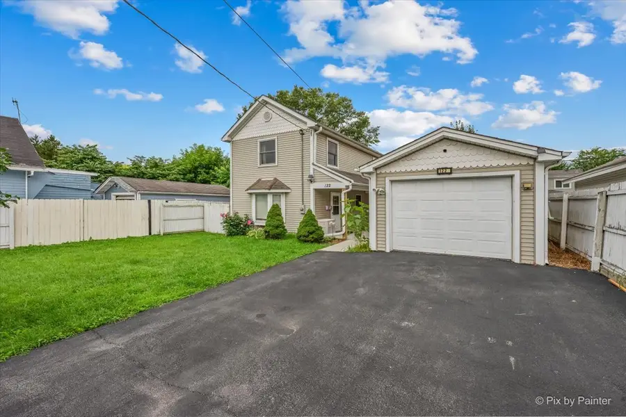 122 S Edison Avenue, Elgin, IL 60123 - #2