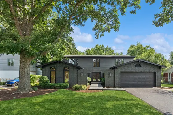 1695 Overland Trail, Deerfield, IL 60015