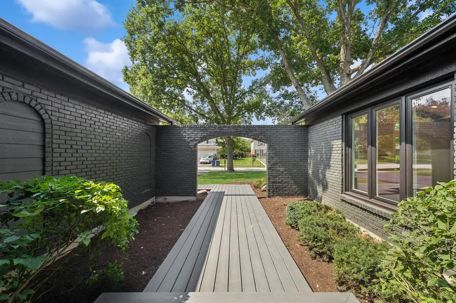 1695 Overland Trail, Deerfield, IL 60015 - #3
