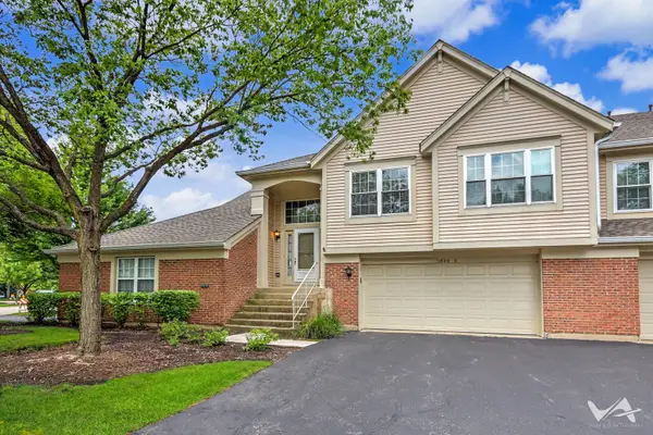 1620 Columbia Circle #2, Bartlett, IL 60103