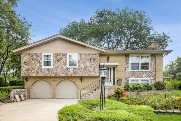 606 Bahama Court, Schaumburg, IL 60193