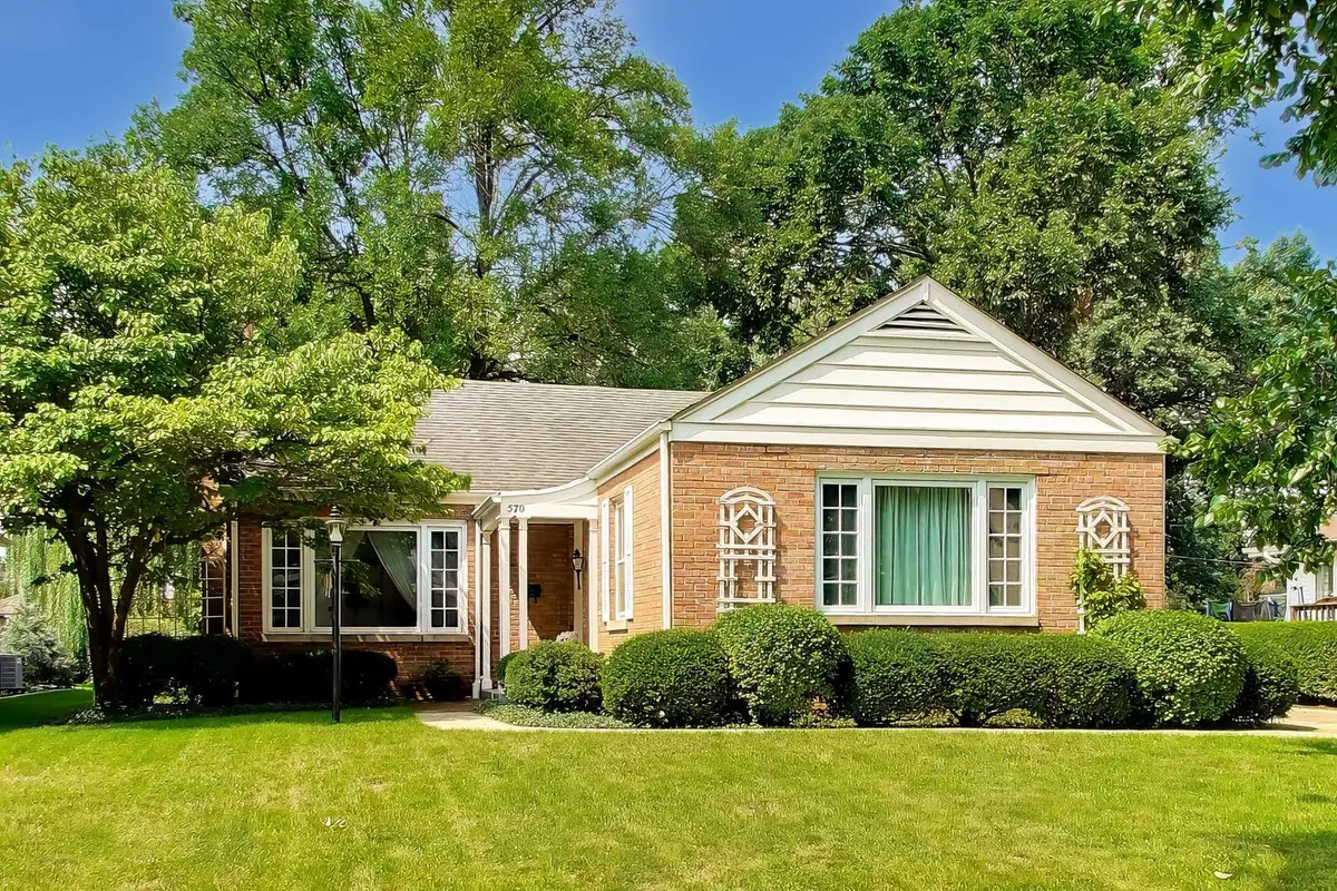 570 S Kenilworth Avenue, Elmhurst, IL 60126 - #1
