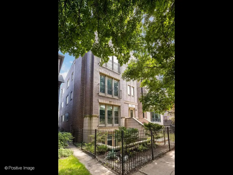 3417 N Bosworth Street #2, Chicago, IL 60657 - #2