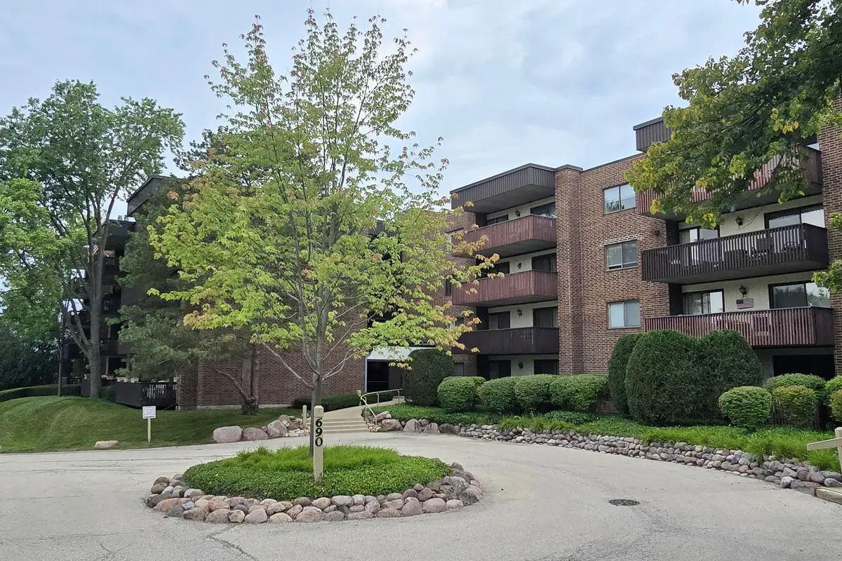 690 Chandler Road #408, Gurnee, IL 60031 - #1