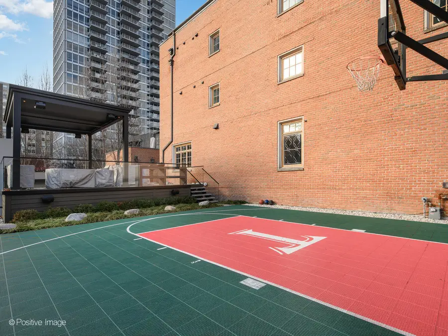 3024 N Lake Shore Drive, Chicago, IL 60657 - #3