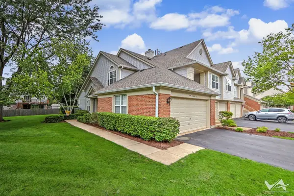 1628 Columbia Circle #1, Bartlett, IL 60103