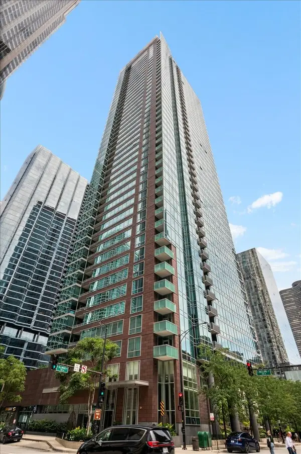 Address Withheld By Seller, Chicago, IL 60611