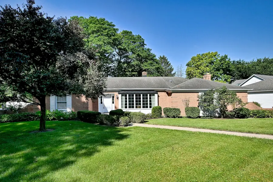 9 Dover Drive, Oak Brook, IL 60523 - #3