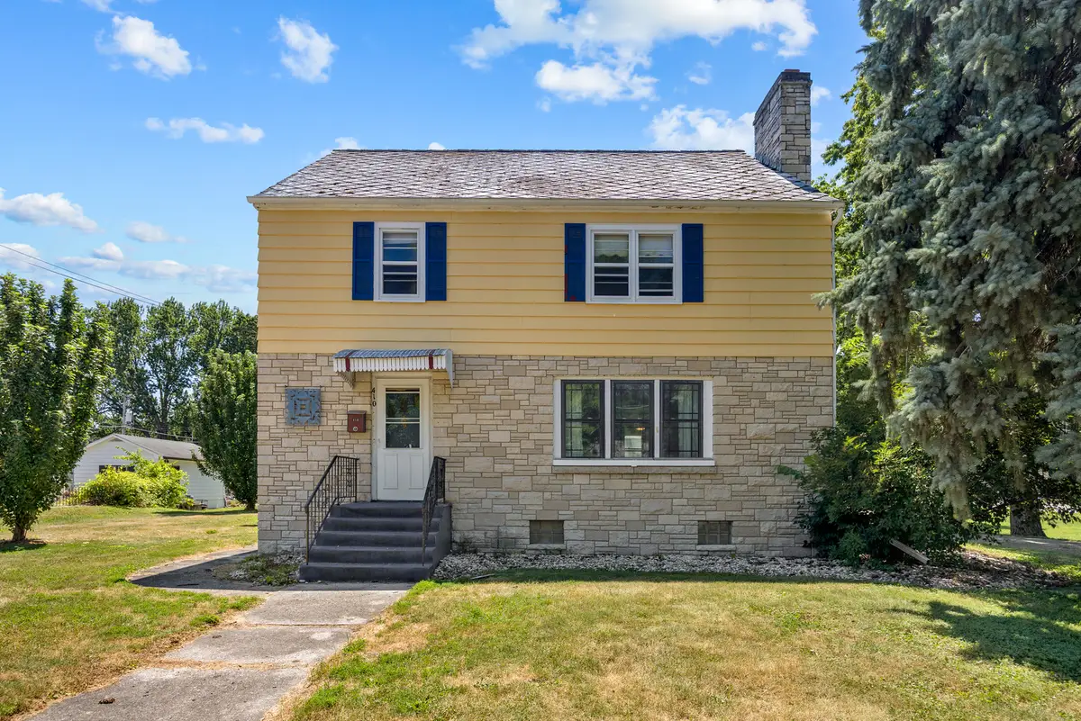 410 E Main Street, Genoa, IL 60135 - #1