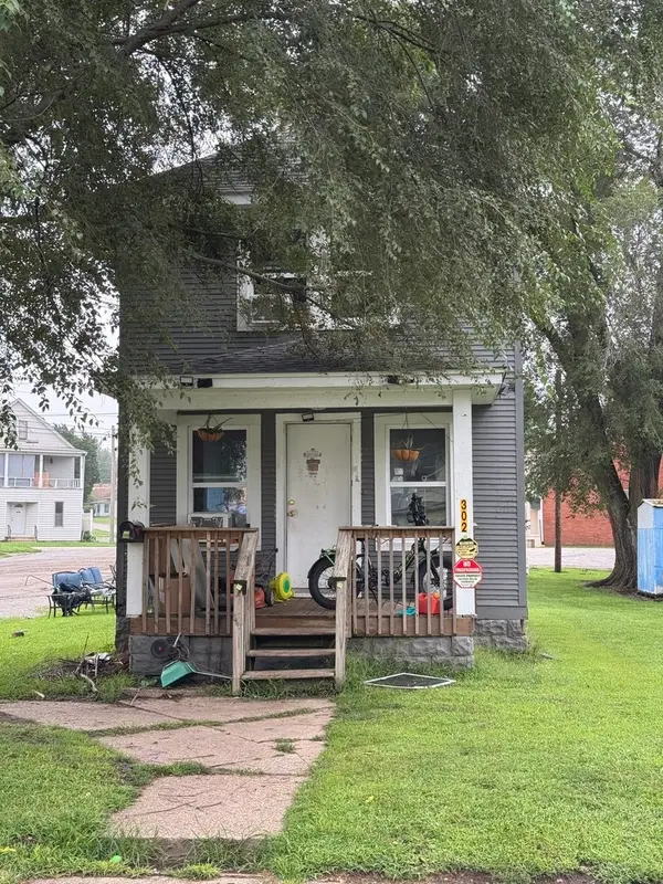 302 12th Street, East Moline, IL 61244
