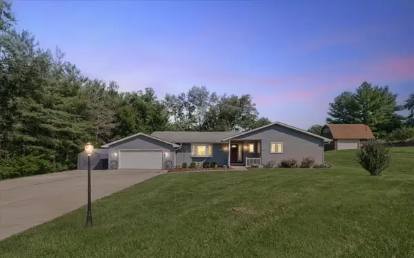 1364 Treasure Lane, White Heath, IL 61884