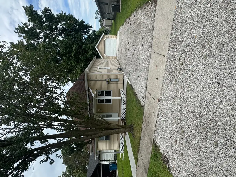 304 W North Street, Sesser, IL 62884 - #3