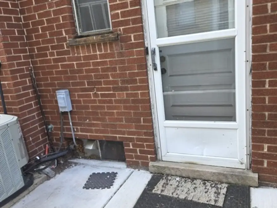 4903 Enfield Street #B, Skokie, IL 60076 - #2