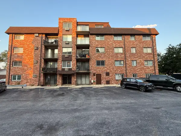 7110 W 93rd Place #3F, Oak Lawn, IL 60453