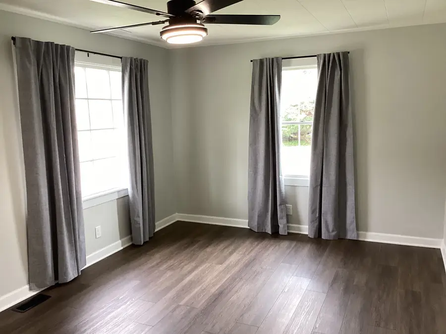 527 E 17th Street, Lockport, IL 60441 - #3