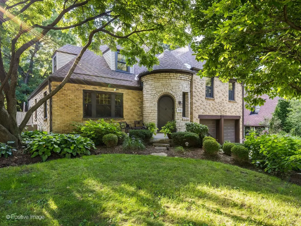 1170 Logan Avenue, Elgin, IL 60120 - #1