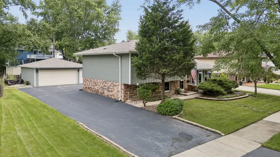 14735 Highland Avenue, Orland Park, IL 60462 - #2
