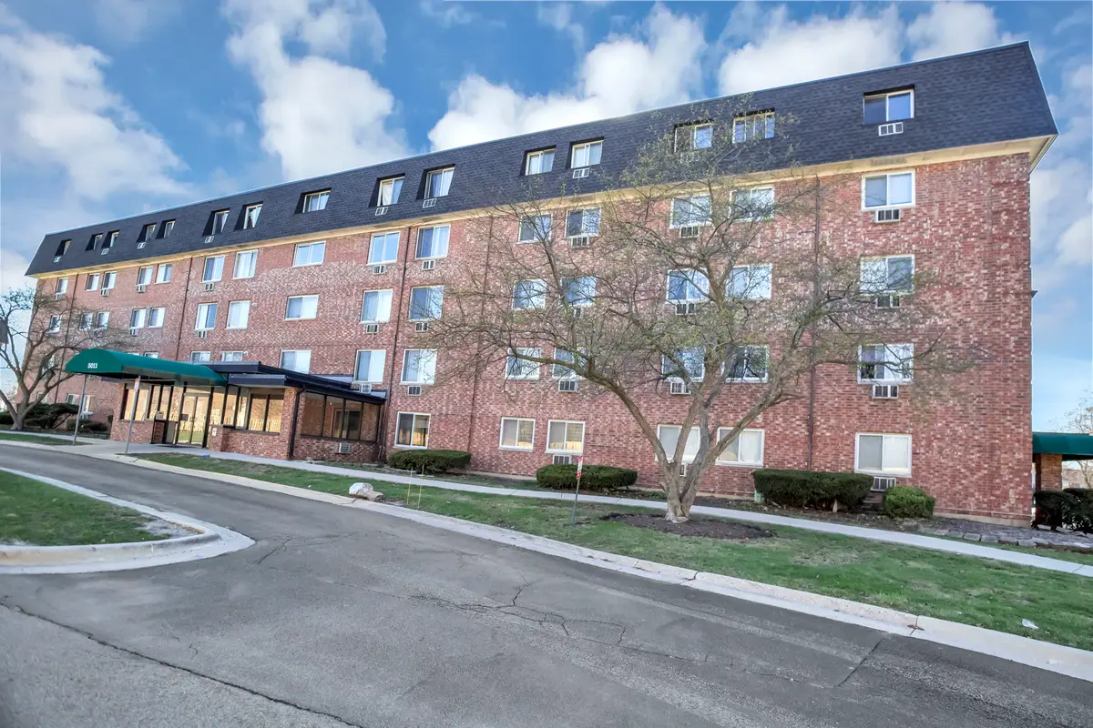 5011 Valley Lane #501, Streamwood, IL 60107 - #1