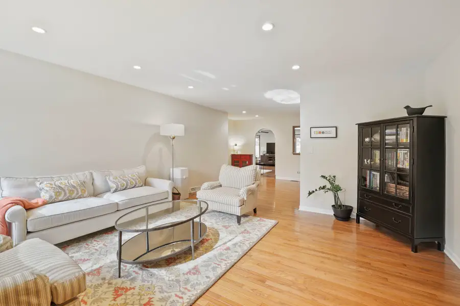 204 Hillside Court, Lake Zurich, IL 60047 - #3