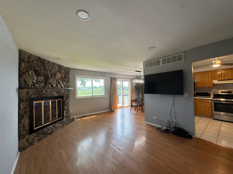 217 Lakeshore Lane, Bloomingdale, IL 60108 - #3
