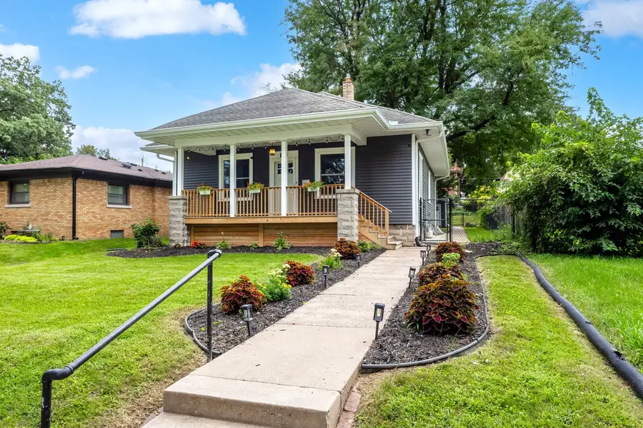 1107 W 16th Street, Davenport, IA 52804 - #2