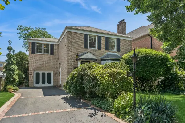 6533 N Christiana Avenue, Lincolnwood, IL 60712