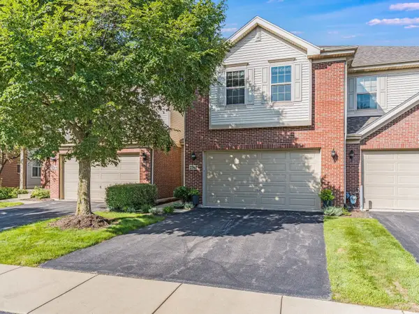 2767 Blakely Lane, Naperville, IL 60540