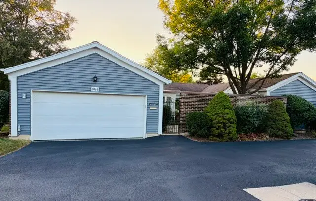 1066 Dartmouth Drive, Wheaton, IL 60189 - #1