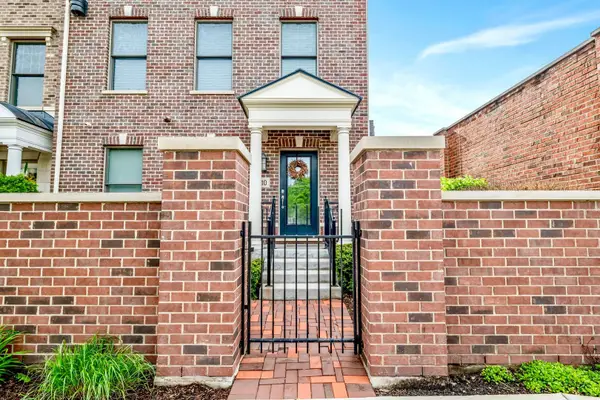 110 S Washington Street, Wheaton, IL 60187