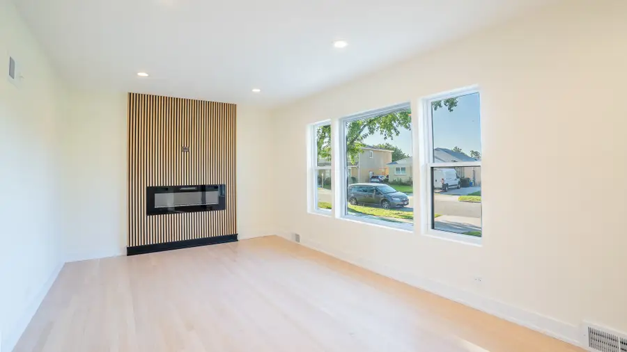 11138 Shaw Street, Westchester, IL 60154 - #3