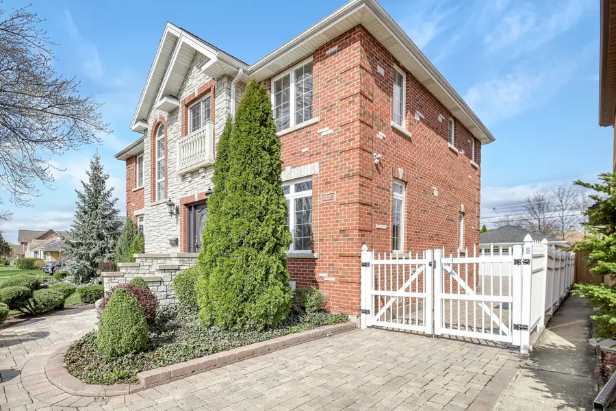 8105 N Oconto Avenue, Niles, IL 60714 - #2