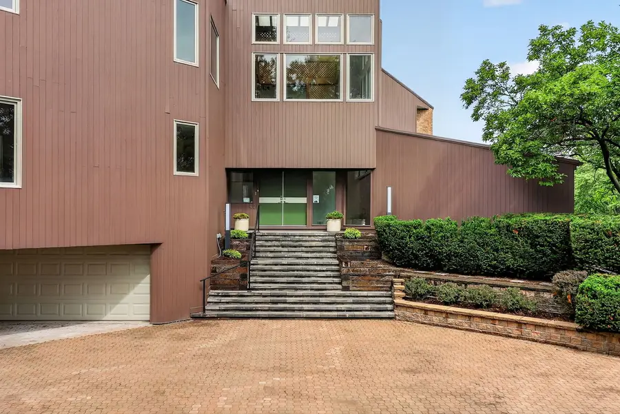 42 Royal Vale Drive, Oak Brook, IL 60523 - #2
