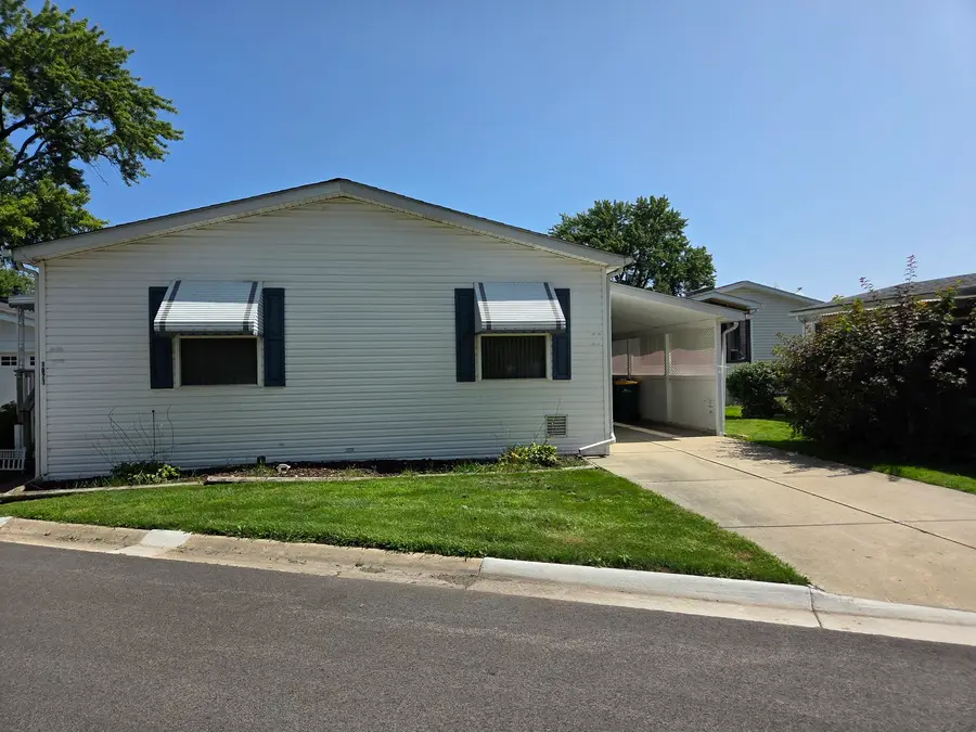 1071 Lake Terrace Road, Elgin, IL 60123 - #2