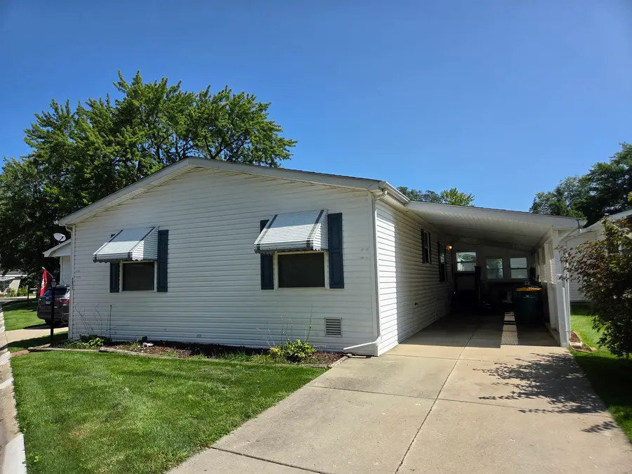 1071 Lake Terrace Road, Elgin, IL 60123 - #3