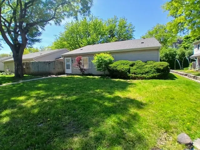 12 Fernwood Drive #O, Bolingbrook, IL 60440 - #2