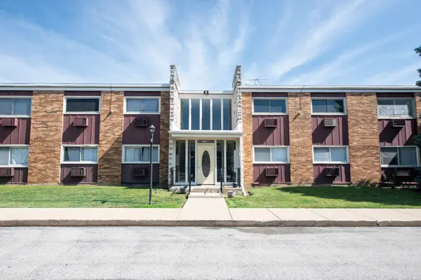 1313B S Rebecca Road #210, Lombard, IL 60148
