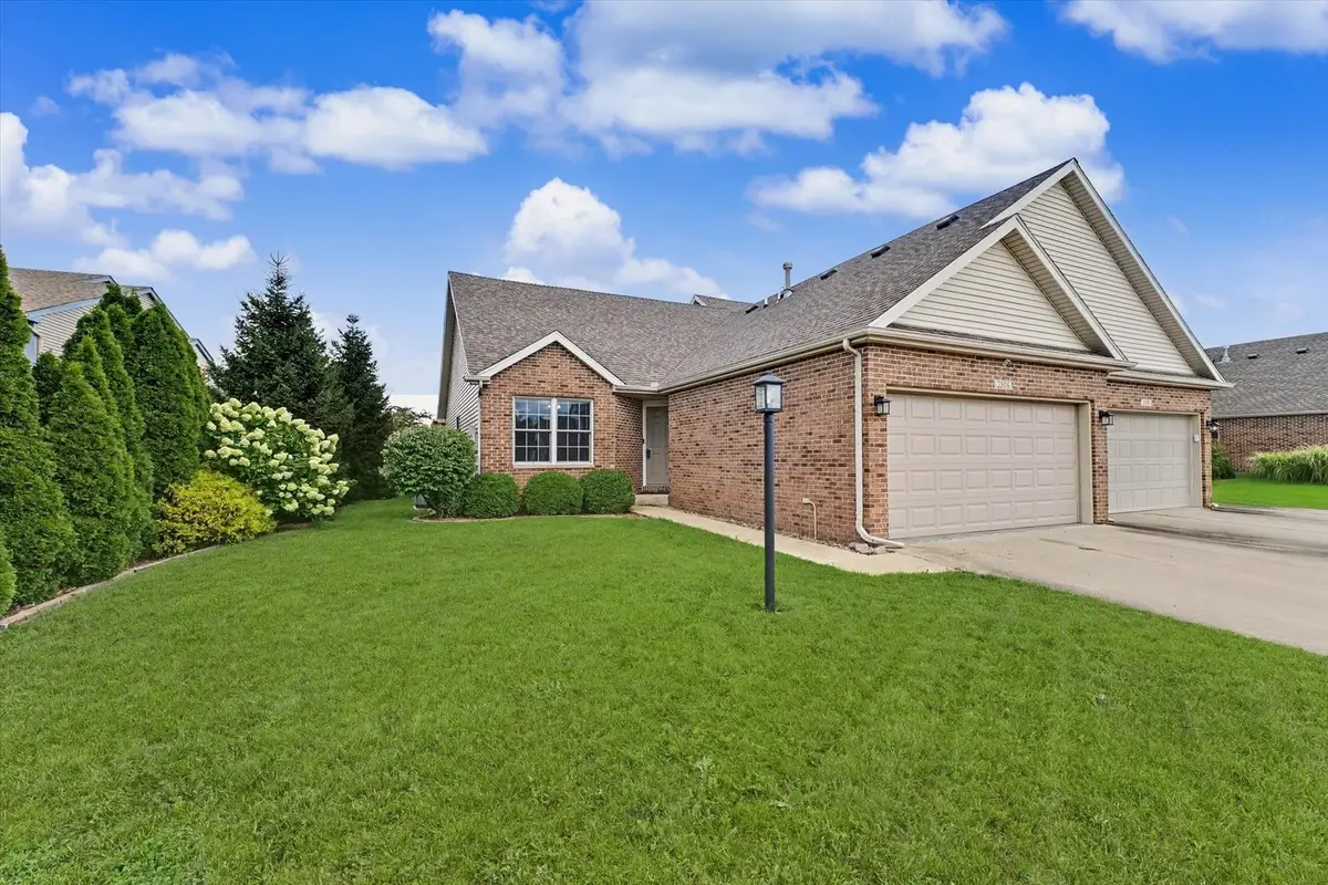 2506 Windward Boulevard, Champaign, IL 61821 - #1
