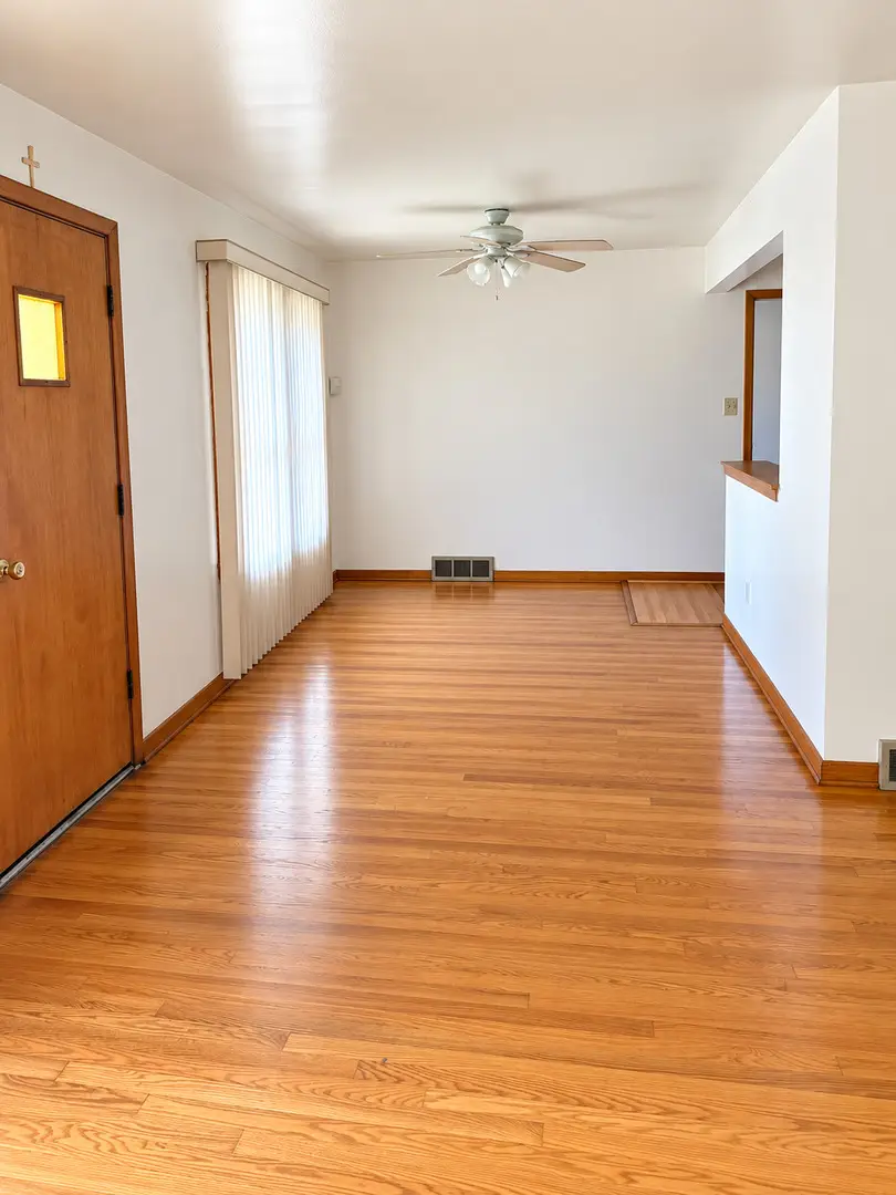 1333 Burnham Avenue, Calumet City, IL 60409 - #3