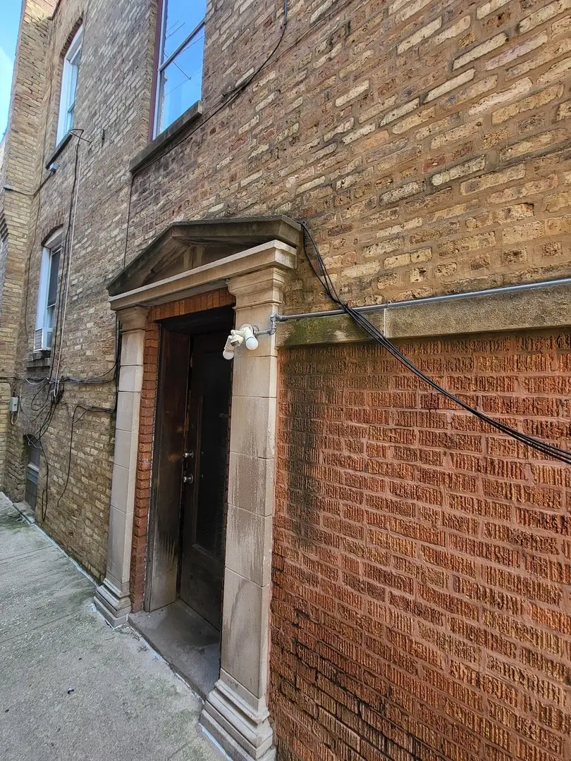 4140 W Barry Avenue, Chicago, IL 60641 - #3