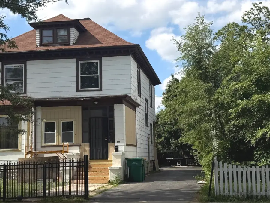 207 2nd Avenue, Joliet, IL 60433 - #2