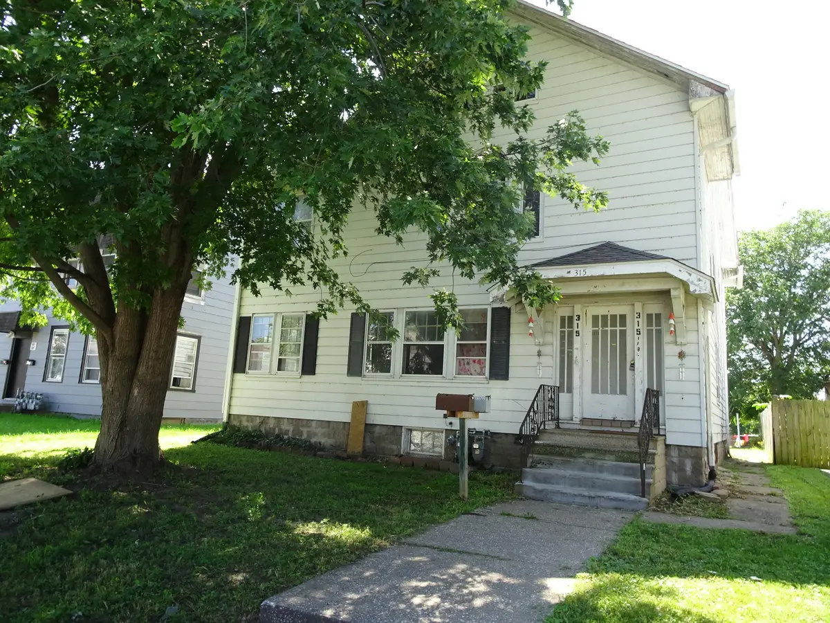 315 E 15th Street, Davenport, IA 52803 - #1