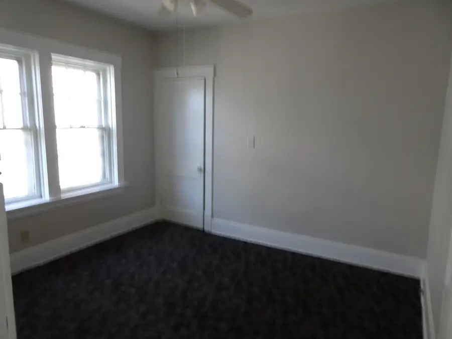 315 E 15th Street, Davenport, IA 52803 - #3
