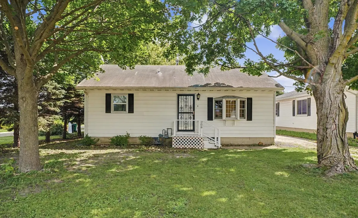 208 N Oak Street, Buckley, IL 60918 - #1