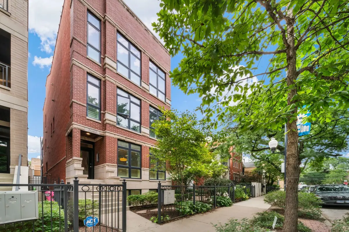 2042 N Racine Avenue #101, Chicago, IL 60614 - #1