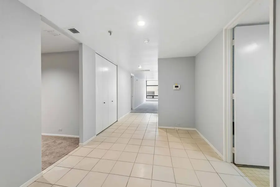 680 N Lake Shore Drive #1008, Chicago, IL 60611 - #3